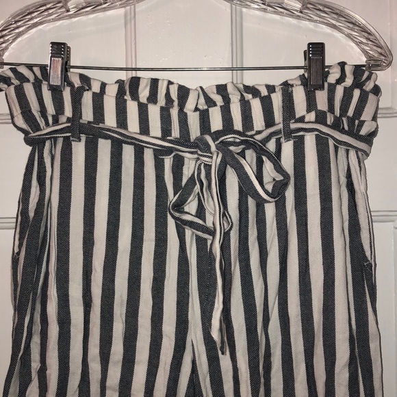 Striped Flowy Pants with a Bow Tie Waist - Picture 2 of 2